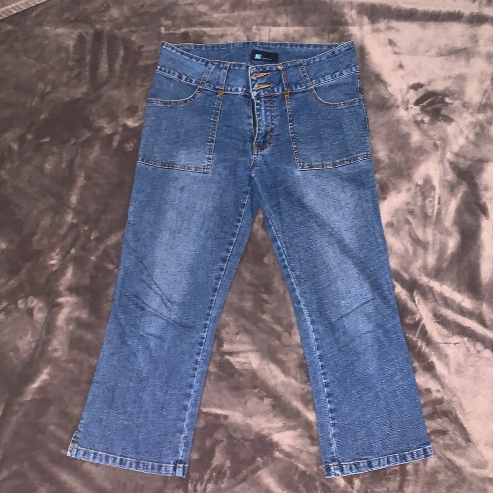 Denim capri pants by JLo. EUC!